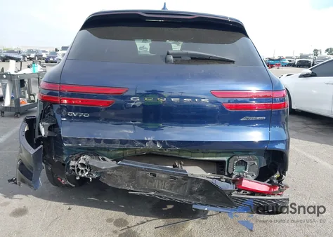 2023 Genesis Gv70 3.5T Awd Sport z USA, uszkodzony, nr VIN KMUMCDTC1PU104308